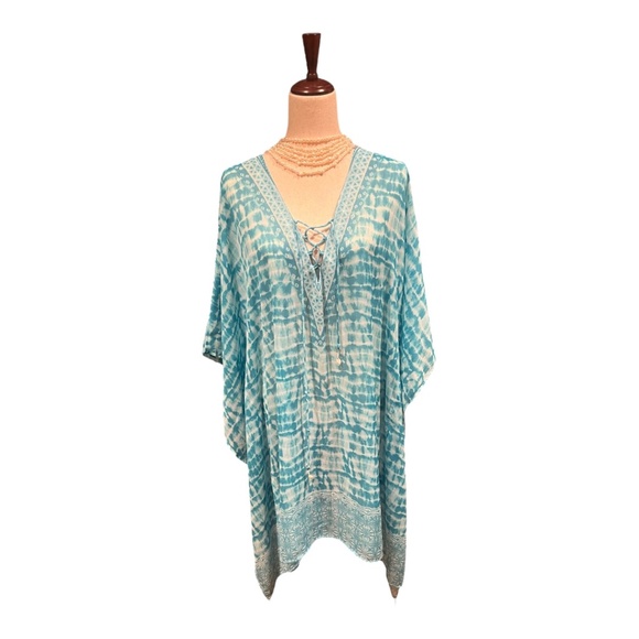 Beach Cover-Up - Picture 2 of 4